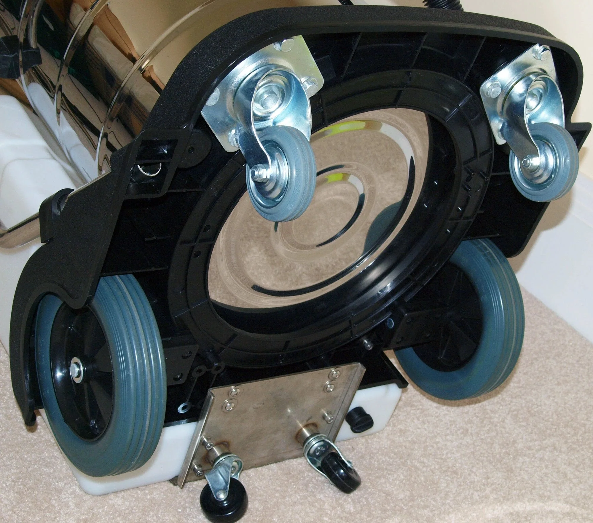 Aquarius Contractor Professional Carpet and Upholstery Cleaner - Image 15