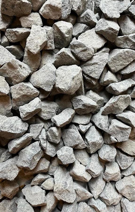 Black Basalt Gravel 20mm - 800kg bulk Bag - Image 2