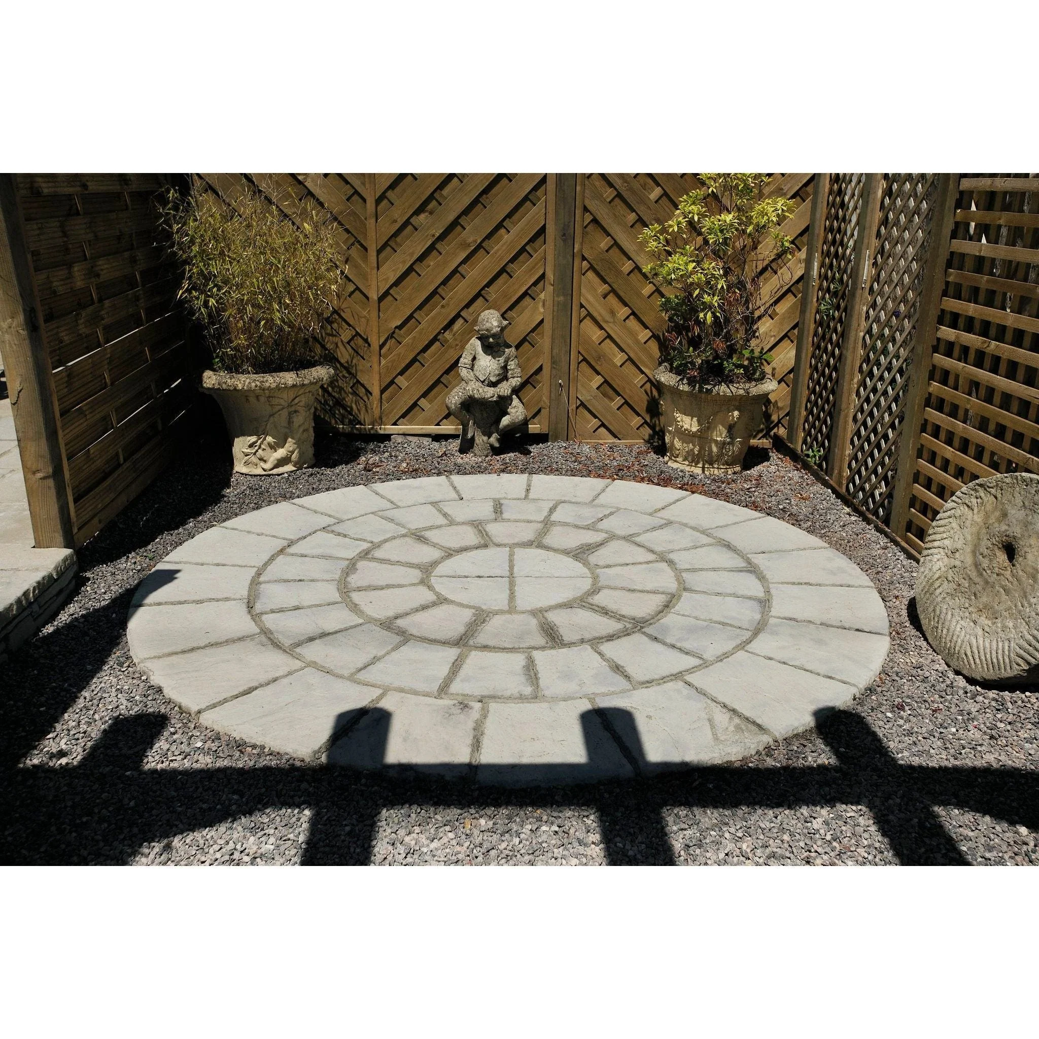 Cathedral Circle Concrete Paving Kit Barley 2.56m Diameter - Image 3