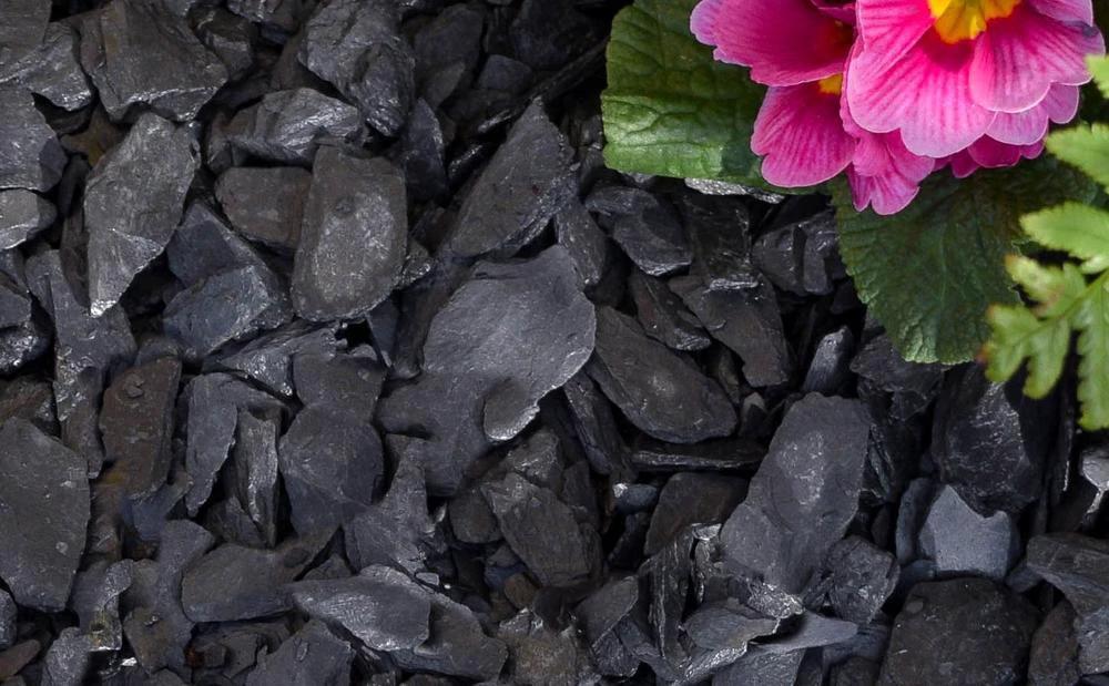 Dark Slate Chippings 20mm - 800kg Bulk Bag - Image 2
