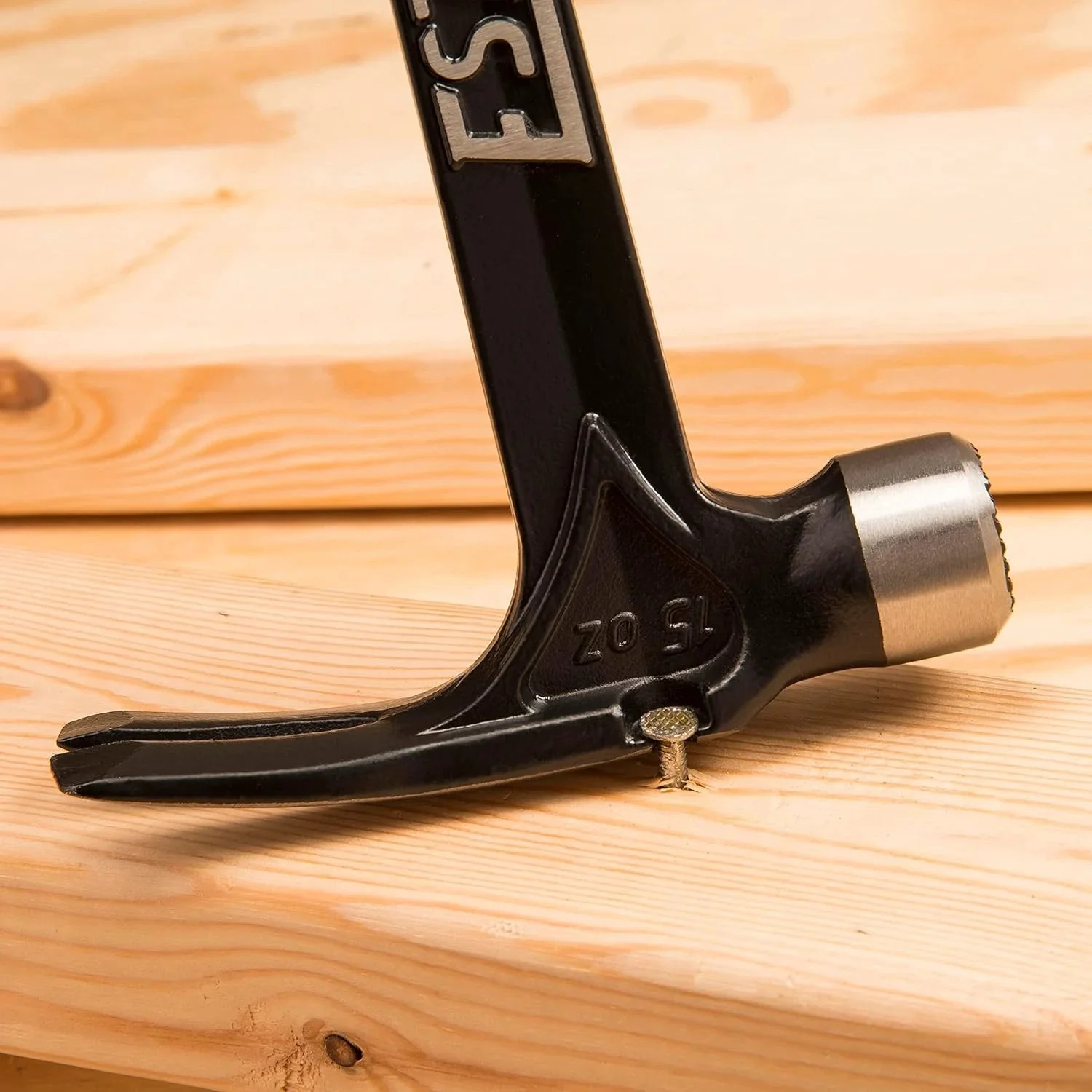 Estwing Ultra Framing Hammer - Black Vinyl Handle - Image 8