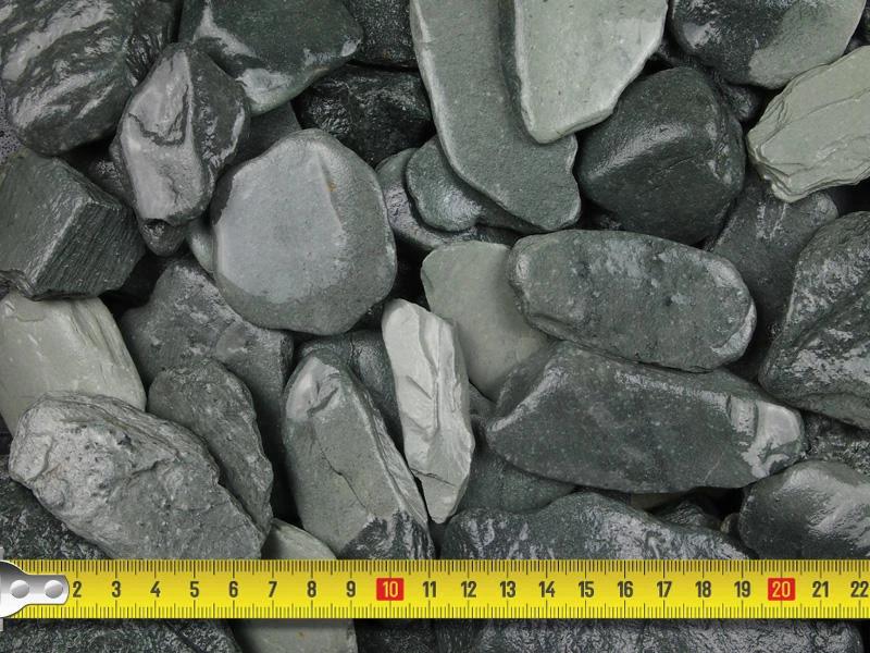 Emerald Slate Chippings 40mm - 25/50 20kg Bags - Image 3