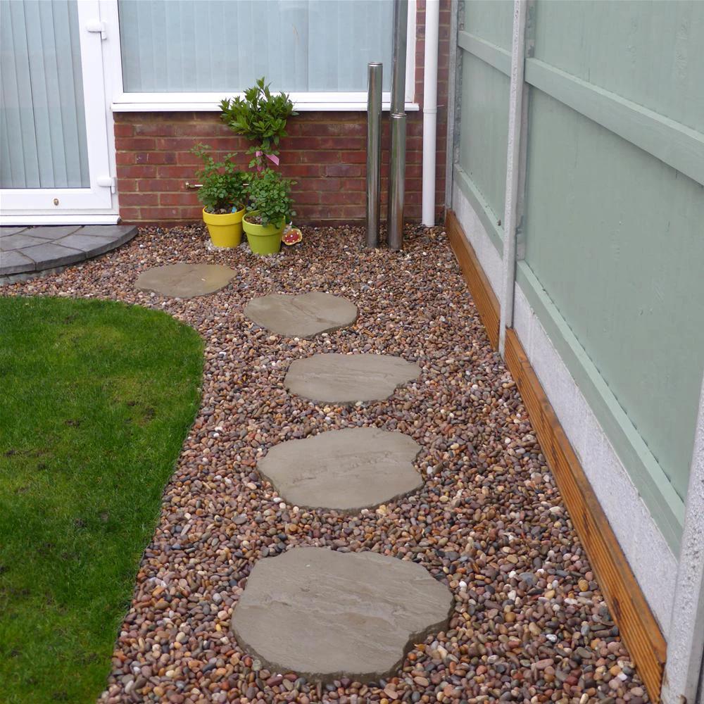 Highland Pebbles 14-20mm 20kg Bag Pallet of 49 - Image 2