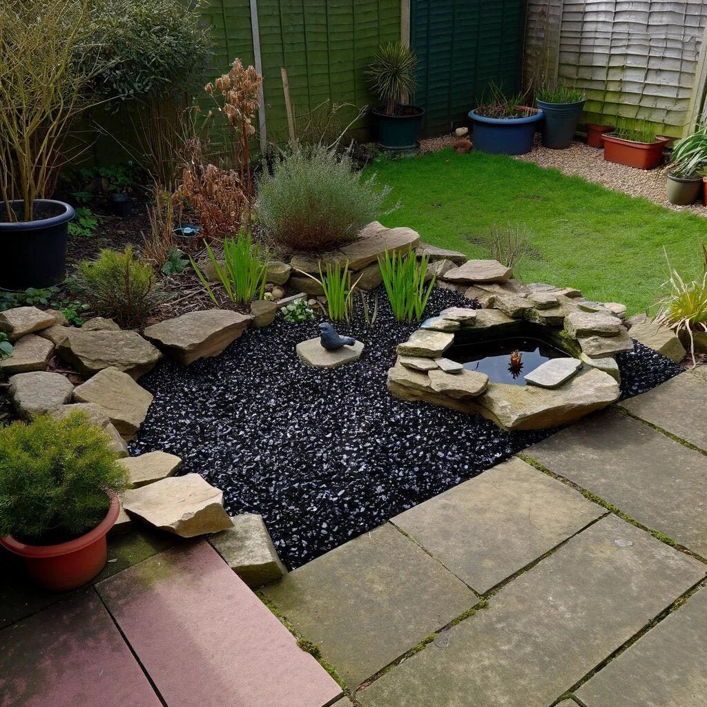 Midnight Black Tumbled Glass Chippings 10-20mm - Image 2