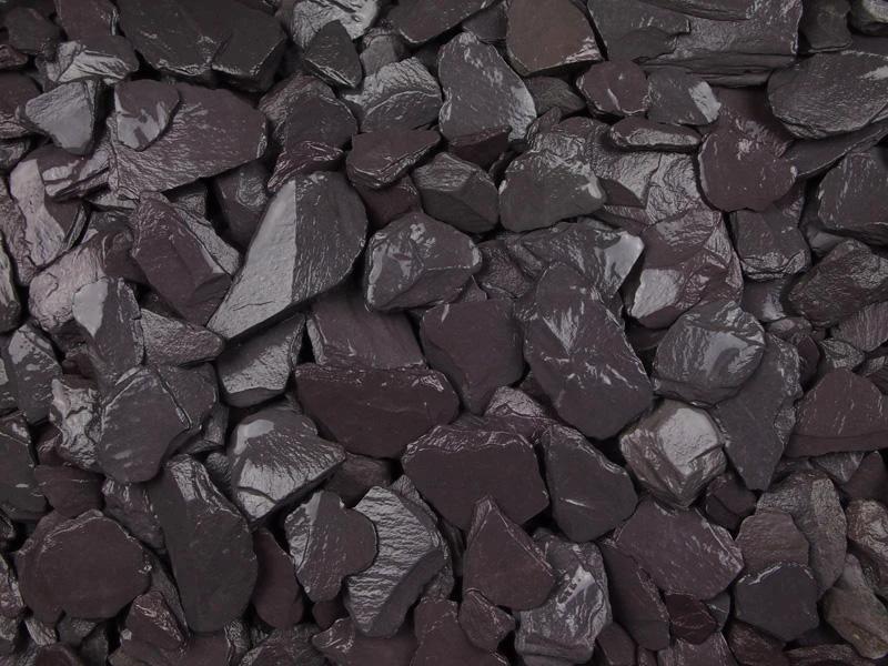 Midnight Blue Slate Chippings 20mm 25/50 20kg Bags - Image 2