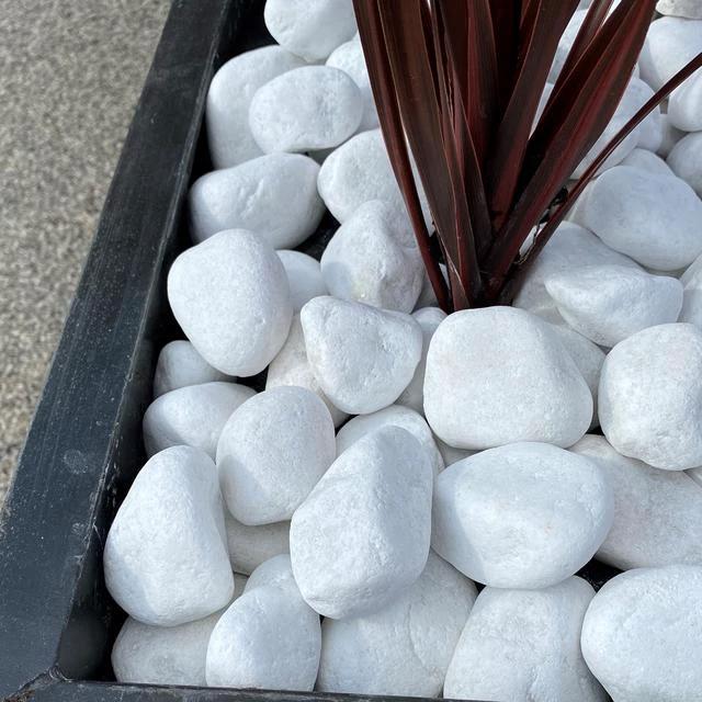 Polar White Cobbles 40-80mm Bulk Bag