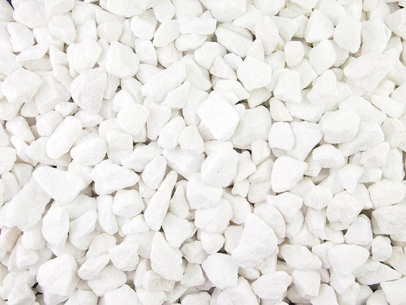 Polar White Spanish Marble Gravel 20mm 25/50 20kg Bags - Image 2