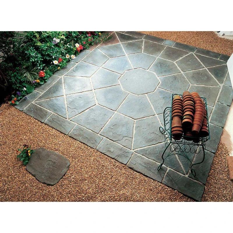 Stratford Octagon Concrete Paving Patio Kit Antique Grey 5.06m2 - Image 4